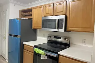 18119 Bridle Club Dr, Tampa, FL 33647 - Photo 13