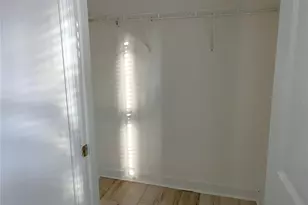 18119 Bridle Club Dr, Tampa, FL 33647 - Photo 7