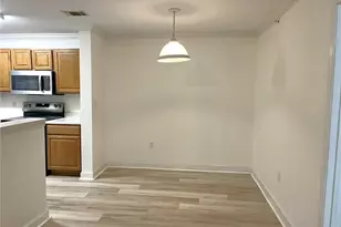 18119 Bridle Club Dr, Tampa, FL 33647 - Photo 9