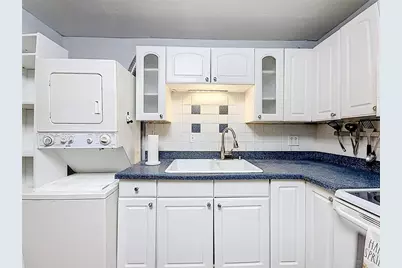 5396 4th Street N #105, Saint Petersburg, FL 33703 - Photo 9