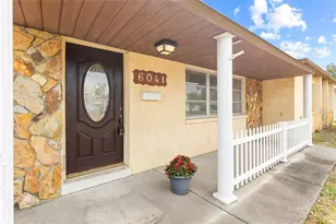 6041 15th St N, Saint Petersburg, FL 33703 - Photo 3