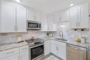 5533 Atlantic Ave N, Saint Petersburg, FL 33703 - Photo 13