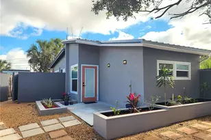 890 65th St S, Saint Petersburg, FL 33707 - Photo 27