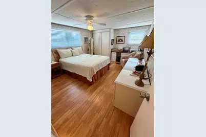 34412 Oleander Drive N, Pinellas Park, FL 33781 - Photo 9