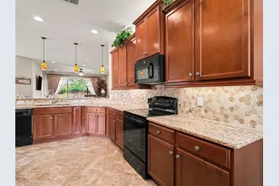 15640 Aurora Lake Circle, Wimauma, FL 33598 - Photo 5