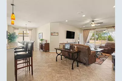 15640 Aurora Lake Circle, Wimauma, FL 33598 - Photo 9