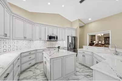 3196 Crescent Oaks Boulevard, Tarpon Springs, FL 34688 - Photo 9