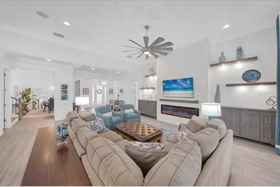 732 Manns Harbor Drive, Apollo Beach, FL 33572 - Photo 5