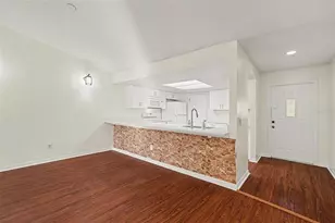 18302 Aintree Ct, Tampa, FL 33647 - Photo 7