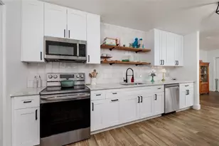 600 74th Ave N, Saint Petersburg, FL 33702 - Photo 7