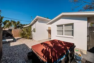 600 74th Ave N, Saint Petersburg, FL 33702 - Photo 15