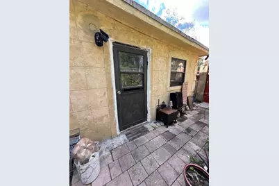 995 NW 114th Street, Miami, FL 33168 - Photo 39