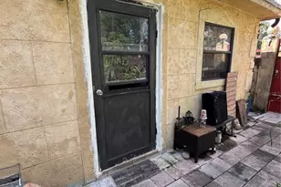 995 NW 114th St, Miami, FL 33168 - Photo 39