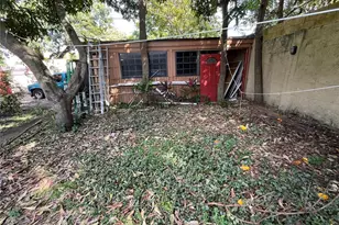 995 NW 114th St, Miami, FL 33168 - Photo 51