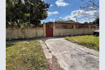 995 NW 114th Street, Miami, FL 33168 - Photo 7
