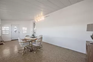 5341 Powhattan St, Zephyrhills, FL 33542 - Photo 7