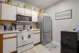 9536 Newdale Way, Riverview, FL 33578 - Photo 9