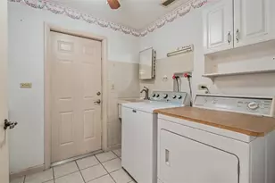 1735 Union St, Clearwater, FL 33755 - Photo 33