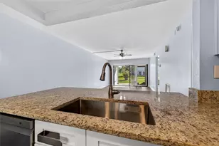 6210 Sun Blvd, Saint Petersburg, FL 33715 - Photo 13