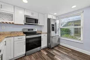 6210 Sun Blvd, Saint Petersburg, FL 33715 - Photo 11