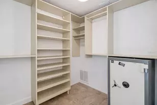 720 15th Ave N, Saint Petersburg, FL 33704 - Photo 23