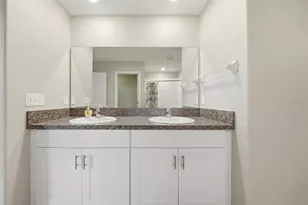 15617 Charr Island St, Sun City Center, FL 33573 - Photo 21