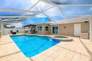 9275 133rd St, Seminole, FL 33776 - Photo 35
