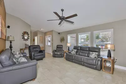 9275 133rd Street, Seminole, FL 33776 - Photo 9