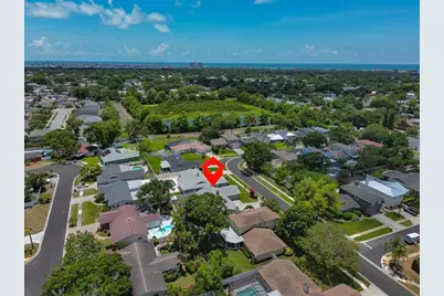 9275 133rd Street, Seminole, FL 33776 - Photo 11