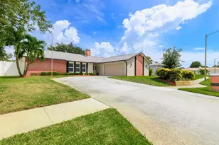 9275 133rd St, Seminole, FL 33776 - Photo 1