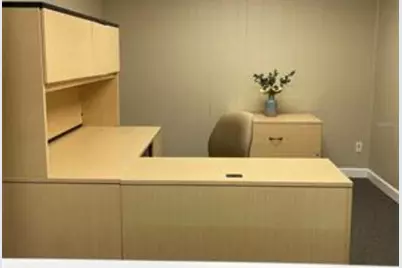 1046 W Busch Boulevard #100, Tampa, FL 33612 - Photo 5