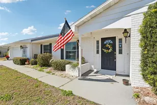 407 Stoneham Dr, Sun City Center, FL 33573 - Photo 3