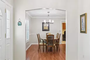 407 Stoneham Dr, Sun City Center, FL 33573 - Photo 7