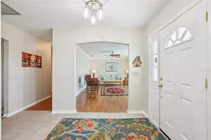 407 Stoneham Dr, Sun City Center, FL 33573 - Photo 5