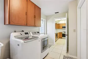 407 Stoneham Dr, Sun City Center, FL 33573 - Photo 37