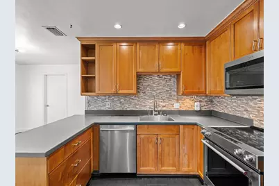 2113 W Perio Street, Tampa, FL 33612 - Photo 9