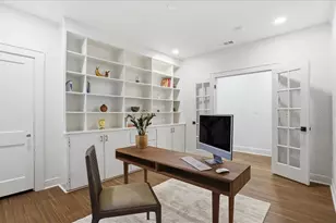 2313 W Bristol Ave, Tampa, FL 33609 - Photo 9