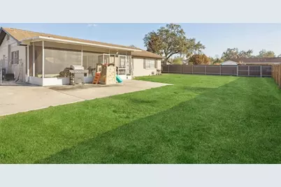 1614 Berkshire Drive, Brandon, FL 33511 - Photo 23