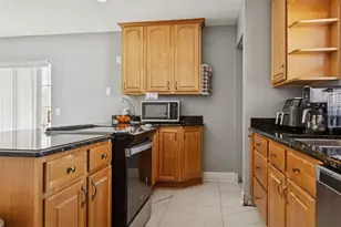 1614 Berkshire Dr, Brandon, FL 33511 - Photo 13