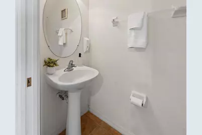 6016 54th Street N, Saint Petersburg, FL 33709 - Photo 7