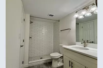 4650 Cove Circle #108, Saint Petersburg, FL 33708 - Photo 17
