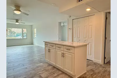 4650 Cove Circle #108, Saint Petersburg, FL 33708 - Photo 7