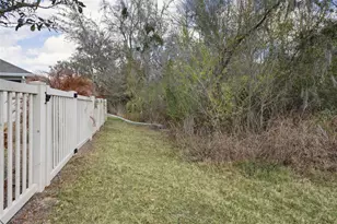 32871 Brooks Hawk Ln, Wesley Chapel, FL 33543 - Photo 37