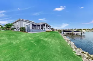 813 Manns Harbor Dr, Apollo Beach, FL 33572 - Photo 65