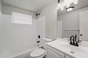 6924 E 21st Ave, Tampa, FL 33619 - Photo 17