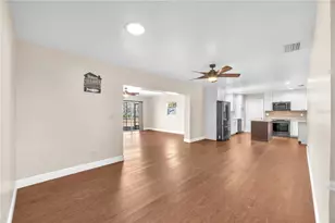 2004 Capri Rd, Valrico, FL 33594 - Photo 13