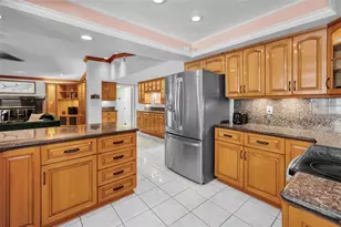 1665 Shaker Ln, Dunedin, FL 34698 - Photo 15