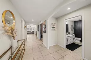 18400 Hunters Meadow Walk, Land O Lakes, FL 34638 - Photo 7