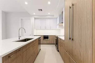 275 1st Ave S, Saint Petersburg, FL 33701 - Photo 7