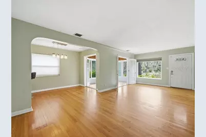 2670 Bayside Drive S, Saint Petersburg, FL 33705 - Photo 7